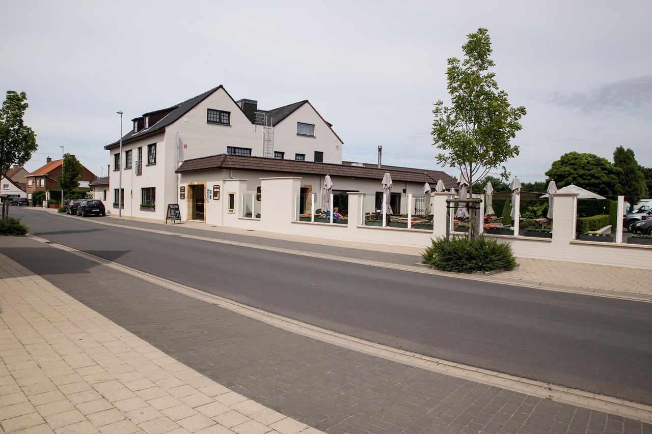Hotel Salons De Vrede Ichtegem Extérieur photo