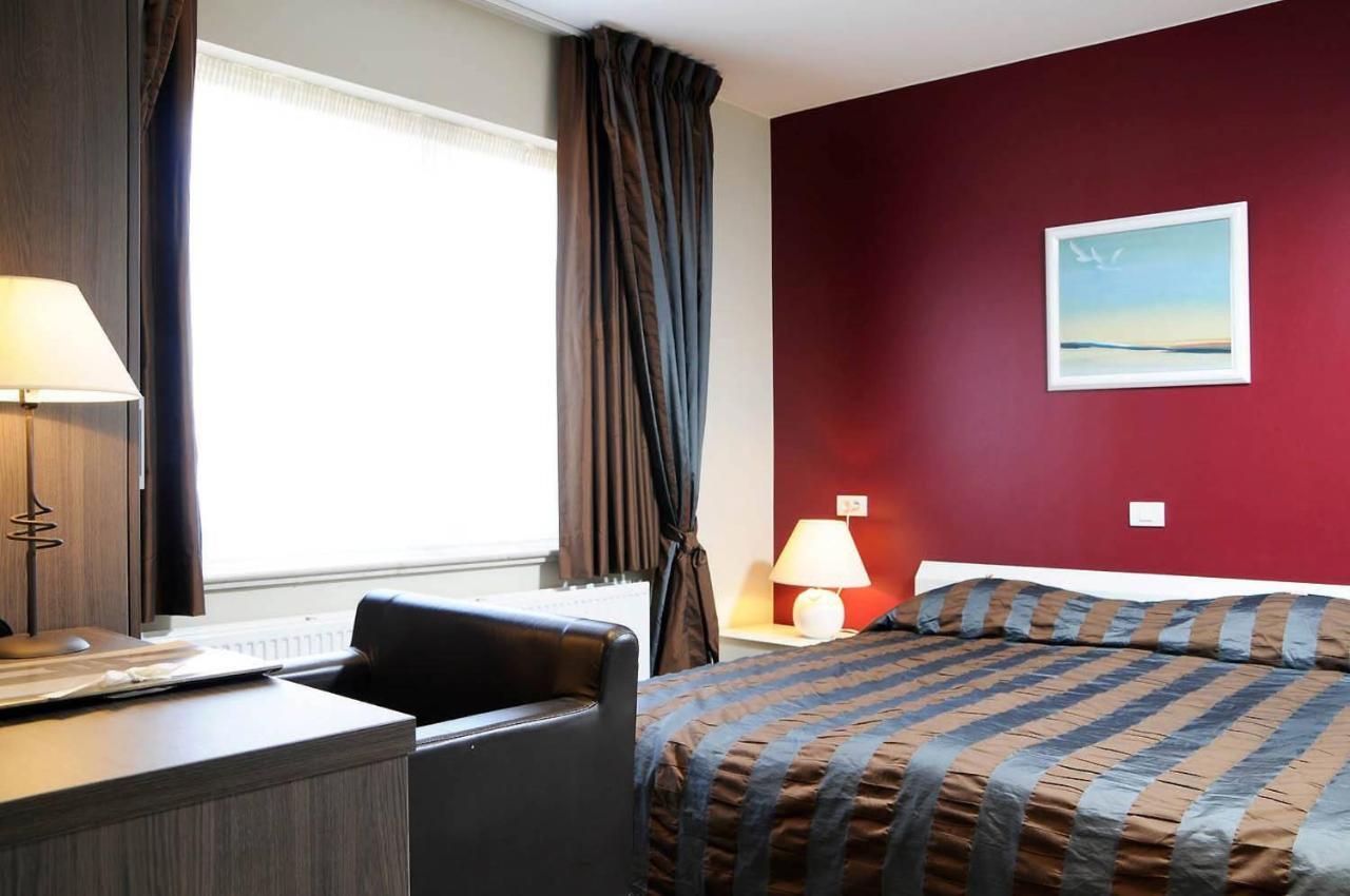 Hotel Salons De Vrede Ichtegem Chambre photo